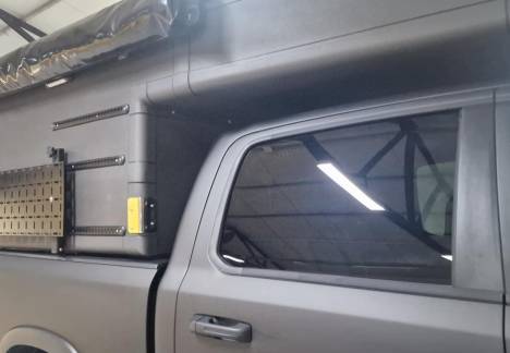 colantare integrală Dodge Ram negru mat