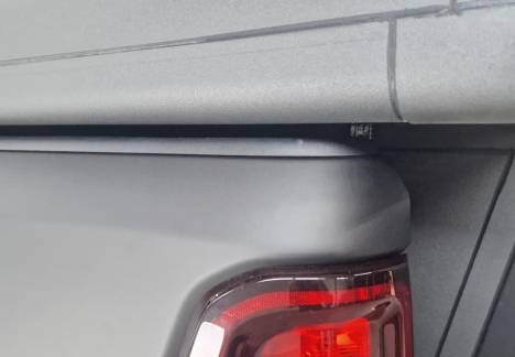 folie negru mat pentru Dodge Ram