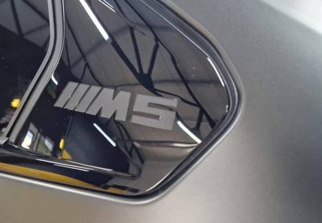 Protejează-ți BMW M5 cu Folie PPF Mată