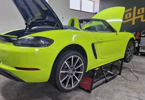colantare premium Porsche Cayman București