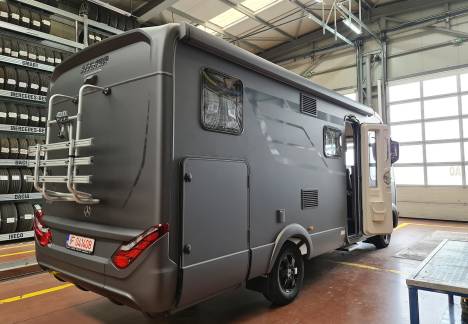 colantare integrala rulota mercedes hymer