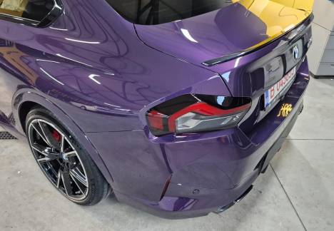 folie PPF auto lucios pentru BMW M2