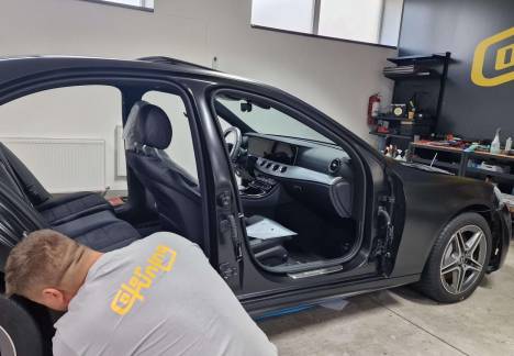 Protecția vopselei prin colantare auto premium Mercedes