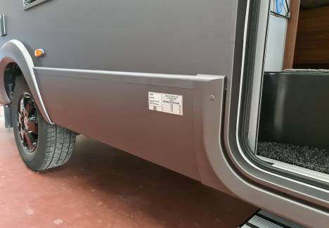 folie auto negru mat rulota