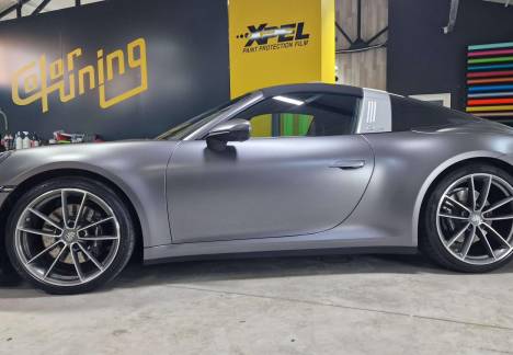 Folie auto gri satin pentru colantare Porsche Spyder