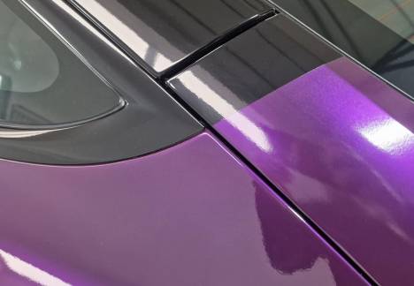 Tesla mov glossy
